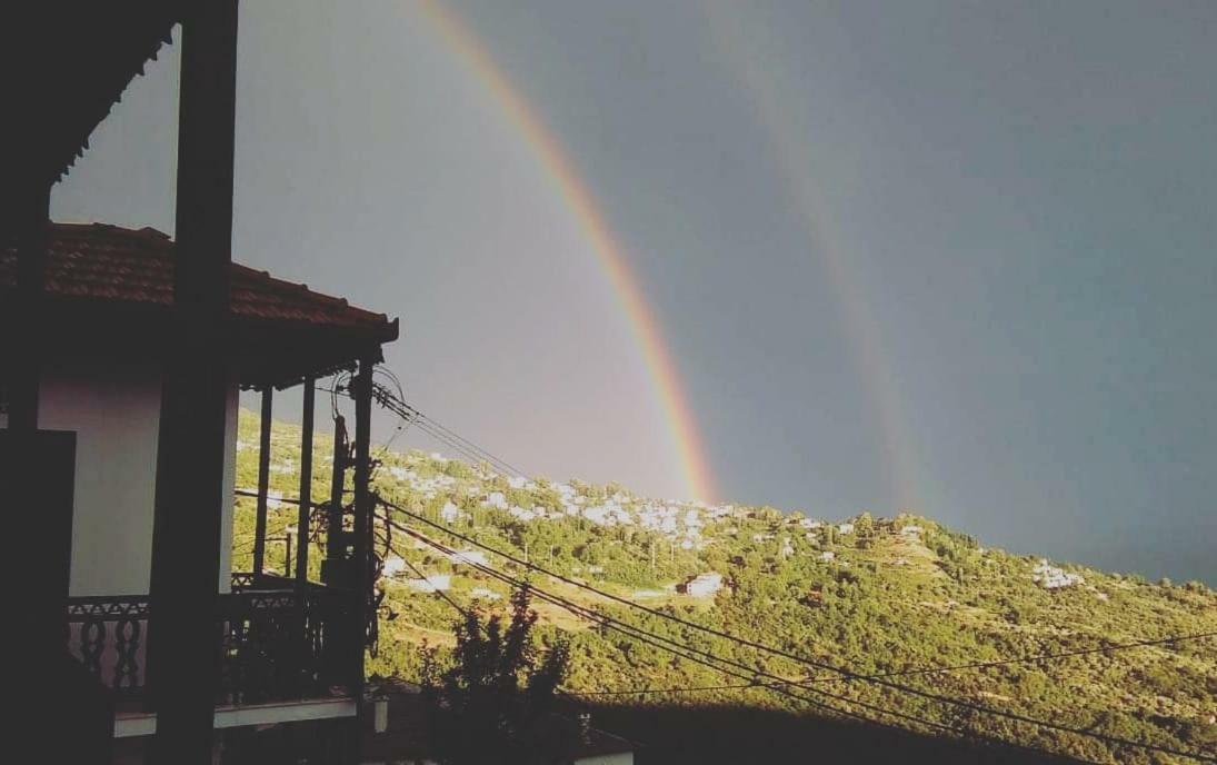 Pilioritiko Spiti Hotell Makrinítsa Exteriör bild